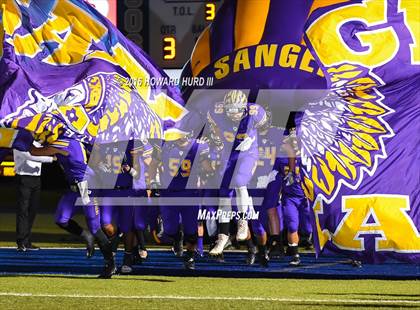 Thumbnail 2 in Sanger vs. Brownwood (UIL 4A Bi-District) photogallery.