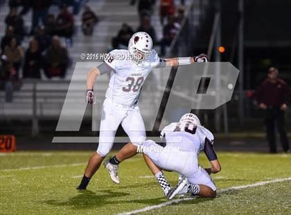 Thumbnail 3 in Sanger vs. Brownwood (UIL 4A Bi-District) photogallery.