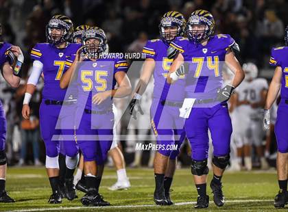Thumbnail 1 in Sanger vs. Brownwood (UIL 4A Bi-District) photogallery.