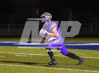 Thumbnail 2 in Sanger vs. Brownwood (UIL 4A Bi-District) photogallery.