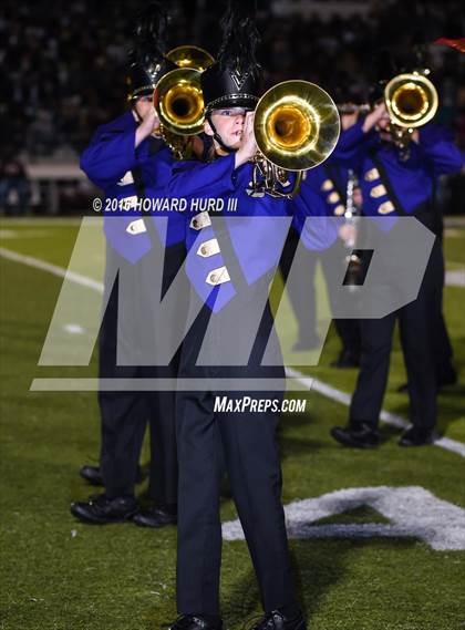 Thumbnail 3 in Sanger vs. Brownwood (UIL 4A Bi-District) photogallery.