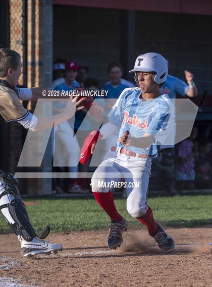 Thumbnail 3 in Chrisman @ Truman photogallery.