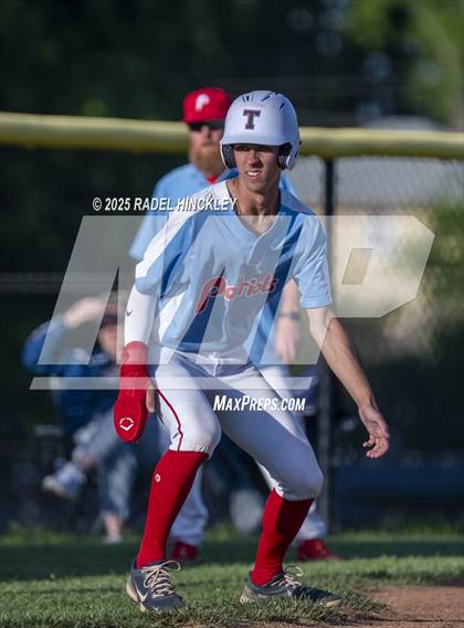 Thumbnail 2 in Chrisman @ Truman photogallery.