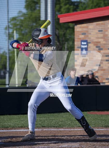 Thumbnail 2 in Chrisman @ Truman photogallery.