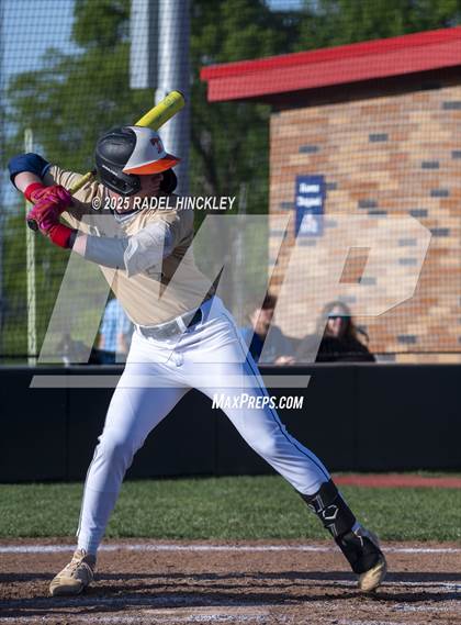 Thumbnail 2 in Chrisman @ Truman photogallery.