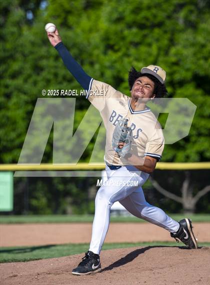 Thumbnail 3 in Chrisman @ Truman photogallery.