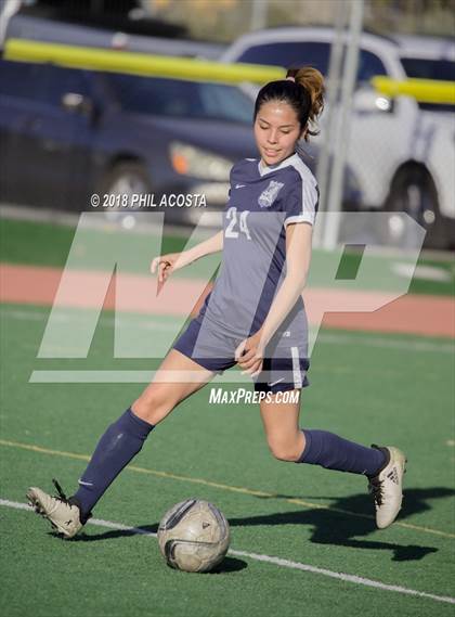 Thumbnail 2 in Stern vs Animo Watts photogallery.