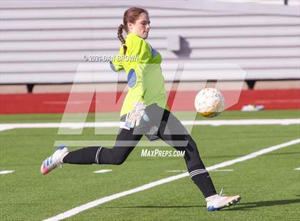 Thumbnail 2 in Longview vs Forney (Andie Studley Memorial Showcase) photogallery.