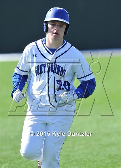 Thumbnail 2 in Decatur vs Peaster (Bowie Invitational) photogallery.