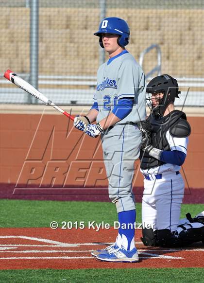 Thumbnail 2 in Decatur vs Peaster (Bowie Invitational) photogallery.