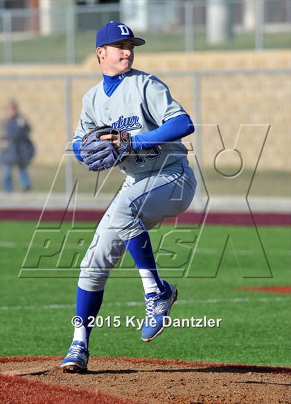 Thumbnail 2 in Decatur vs Peaster (Bowie Invitational) photogallery.