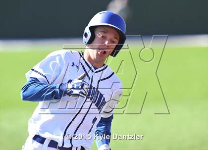 Thumbnail 2 in Decatur vs Peaster (Bowie Invitational) photogallery.