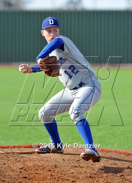 Thumbnail 2 in Decatur vs Peaster (Bowie Invitational) photogallery.