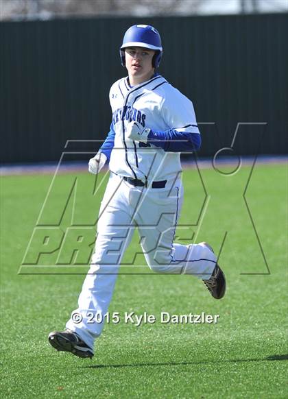 Thumbnail 1 in Decatur vs Peaster (Bowie Invitational) photogallery.
