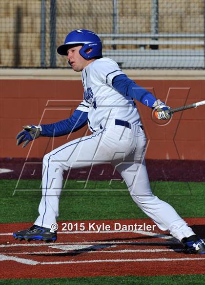 Thumbnail 3 in Decatur vs Peaster (Bowie Invitational) photogallery.