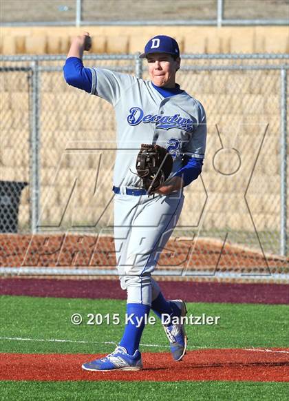 Thumbnail 1 in Decatur vs Peaster (Bowie Invitational) photogallery.