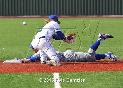 Thumbnail 2 in Decatur vs Peaster (Bowie Invitational) photogallery.