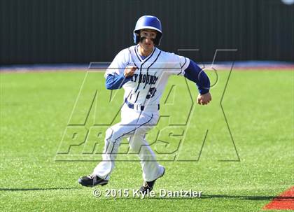 Thumbnail 3 in Decatur vs Peaster (Bowie Invitational) photogallery.