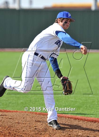 Thumbnail 2 in Decatur vs Peaster (Bowie Invitational) photogallery.