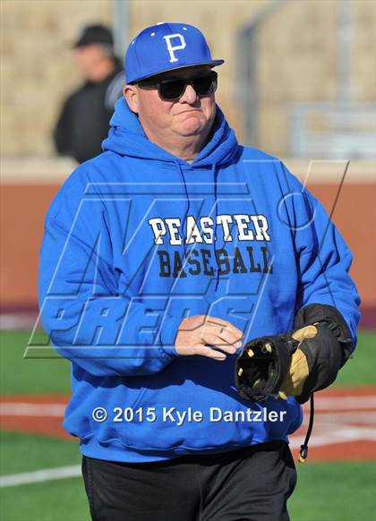 Thumbnail 2 in Decatur vs Peaster (Bowie Invitational) photogallery.