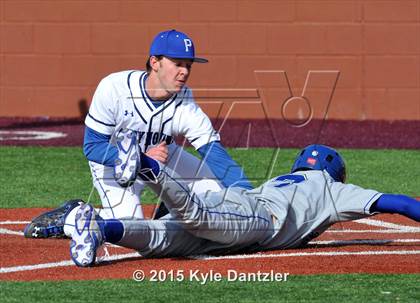 Thumbnail 2 in Decatur vs Peaster (Bowie Invitational) photogallery.