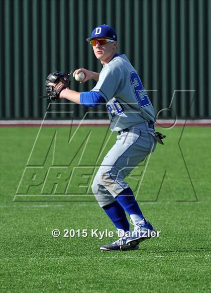 Thumbnail 2 in Decatur vs Peaster (Bowie Invitational) photogallery.