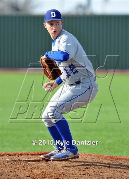 Thumbnail 2 in Decatur vs Peaster (Bowie Invitational) photogallery.