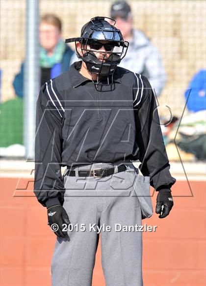 Thumbnail 3 in Decatur vs Peaster (Bowie Invitational) photogallery.