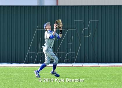 Thumbnail 3 in Decatur vs Peaster (Bowie Invitational) photogallery.