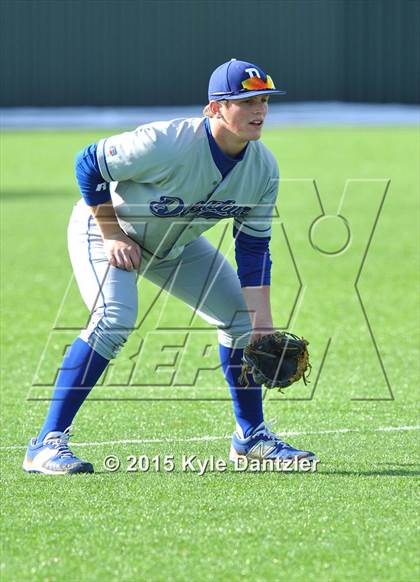 Thumbnail 3 in Decatur vs Peaster (Bowie Invitational) photogallery.