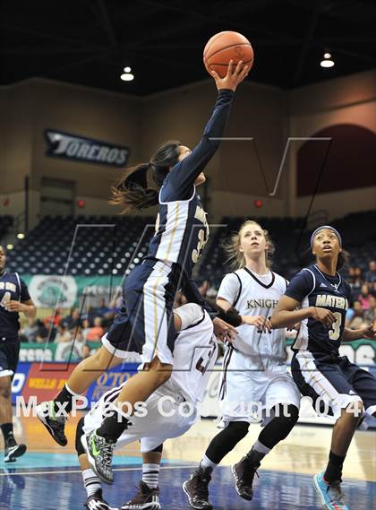 Thumbnail 2 in Bishop's vs. Mater Dei Catholic (CIF SDS Open Division Final) photogallery.