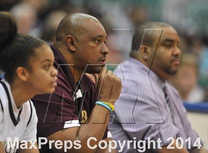 Thumbnail 2 in Bishop's vs. Mater Dei Catholic (CIF SDS Open Division Final) photogallery.