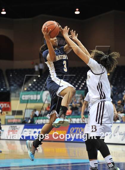 Thumbnail 2 in Bishop's vs. Mater Dei Catholic (CIF SDS Open Division Final) photogallery.