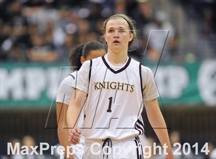 Thumbnail 3 in Bishop's vs. Mater Dei Catholic (CIF SDS Open Division Final) photogallery.