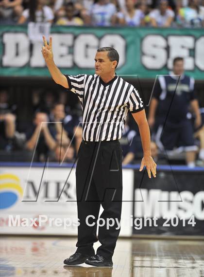 Thumbnail 1 in Bishop's vs. Mater Dei Catholic (CIF SDS Open Division Final) photogallery.