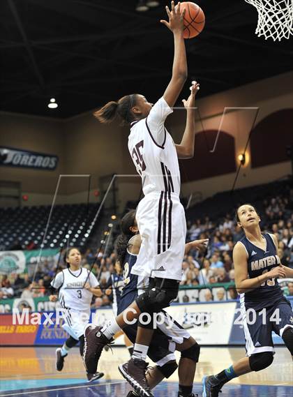 Thumbnail 3 in Bishop's vs. Mater Dei Catholic (CIF SDS Open Division Final) photogallery.