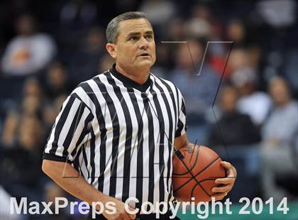 Thumbnail 2 in Bishop's vs. Mater Dei Catholic (CIF SDS Open Division Final) photogallery.