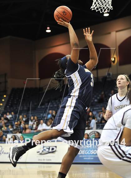 Thumbnail 3 in Bishop's vs. Mater Dei Catholic (CIF SDS Open Division Final) photogallery.