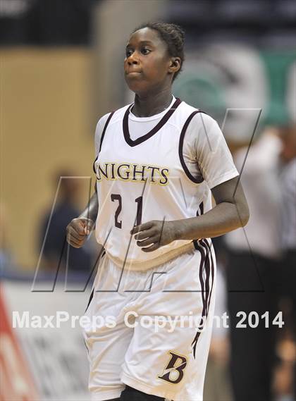 Thumbnail 3 in Bishop's vs. Mater Dei Catholic (CIF SDS Open Division Final) photogallery.