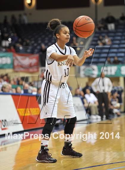 Thumbnail 2 in Bishop's vs. Mater Dei Catholic (CIF SDS Open Division Final) photogallery.
