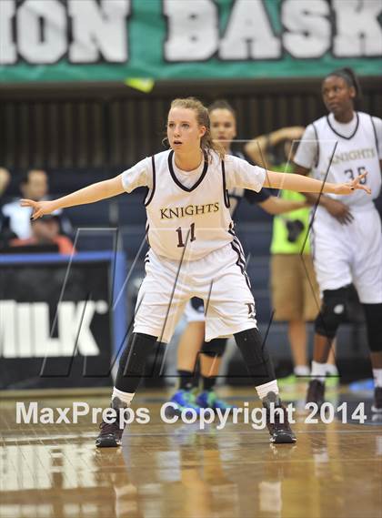 Thumbnail 1 in Bishop's vs. Mater Dei Catholic (CIF SDS Open Division Final) photogallery.