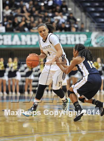 Thumbnail 3 in Bishop's vs. Mater Dei Catholic (CIF SDS Open Division Final) photogallery.