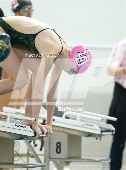 Thumbnail 3 in Lake Orion vs. Troy (Oxford Invite) photogallery.