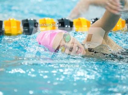Thumbnail 2 in Lake Orion vs. Troy (Oxford Invite) photogallery.
