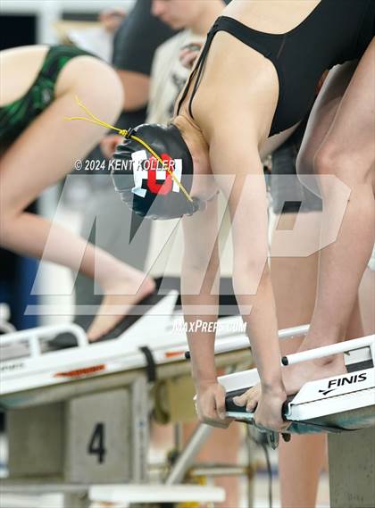 Thumbnail 1 in Lake Orion vs. Troy (Oxford Invite) photogallery.