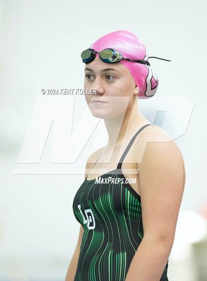 Thumbnail 1 in Lake Orion vs. Troy (Oxford Invite) photogallery.