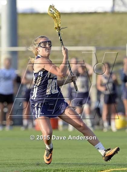 Thumbnail 1 in Bayport-Blue Point vs Mount Sinai (Section 11 Class C Final) photogallery.