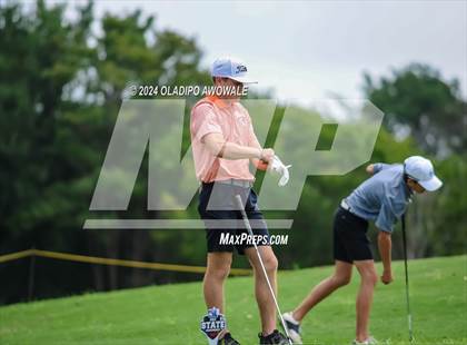 Thumbnail 2 in UIL 2A Golf Finals photogallery.