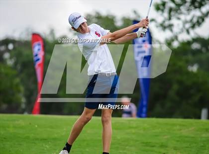 Thumbnail 2 in UIL 2A Golf Finals photogallery.