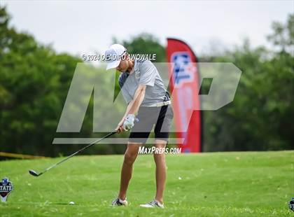 Thumbnail 2 in UIL 2A Golf Finals photogallery.